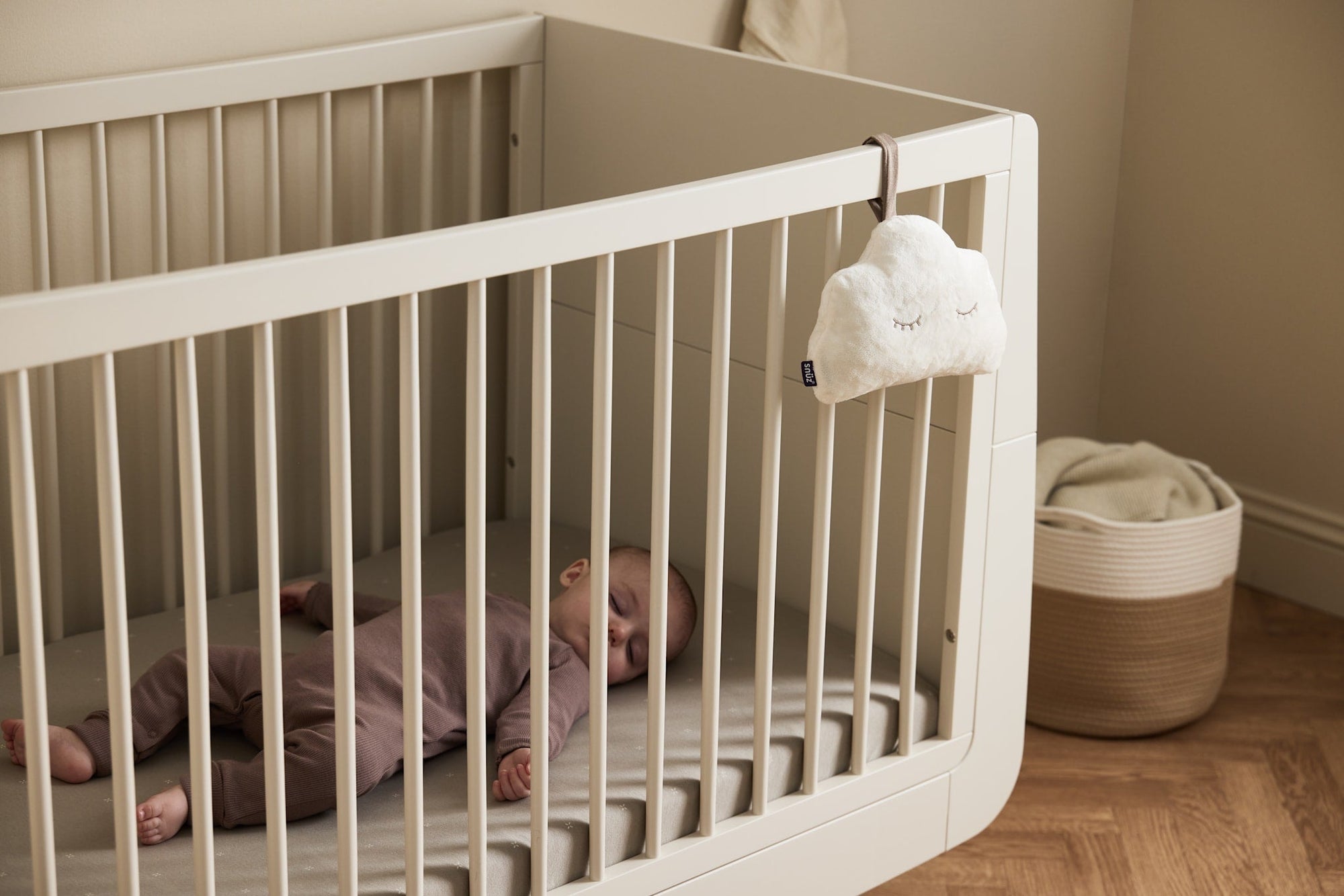 SnüzCloud Schlafwolke Cashmere – Einschlafhilfe & Nachtlicht für Babys
