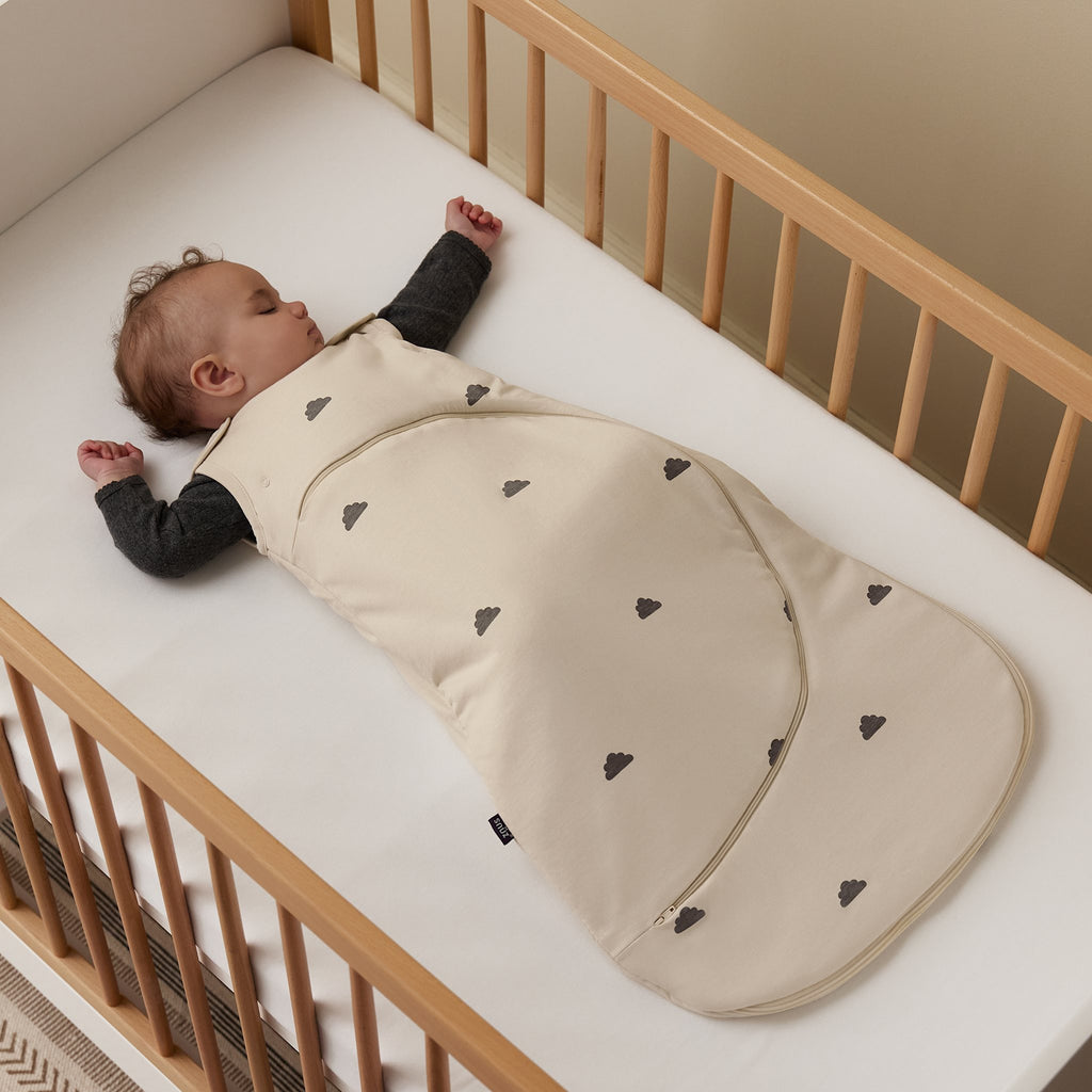 SnüzPouch Babyschlafsack 6-18 Monate 2,5 Tog - Sand Cloud